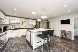 Kitchen- click for photo gallery